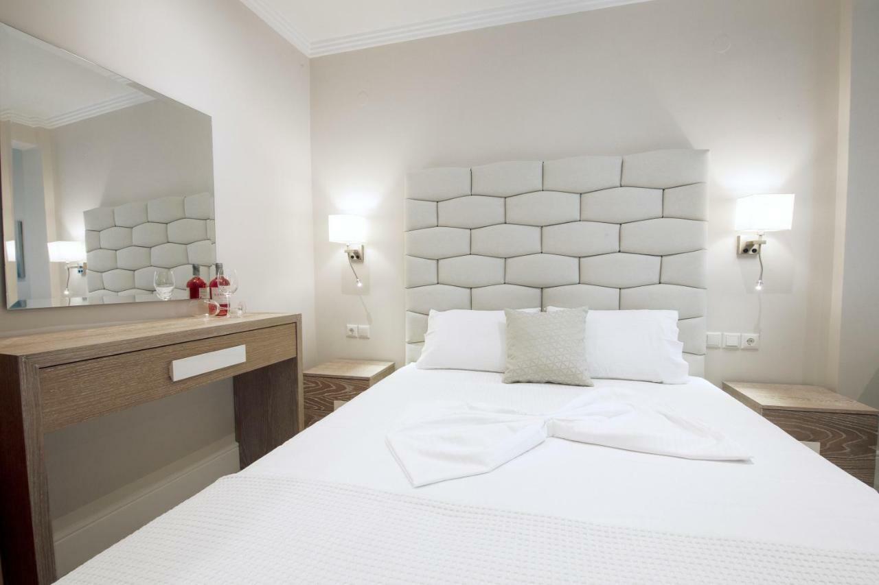 La Mer Apartments Nikíti Eksteriør bilde