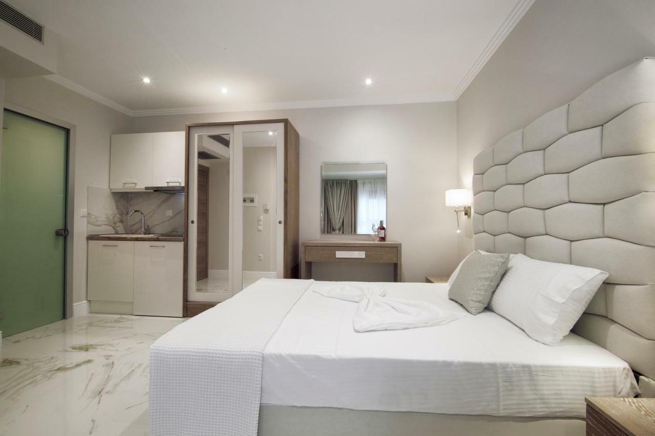 La Mer Apartments Nikíti Eksteriør bilde